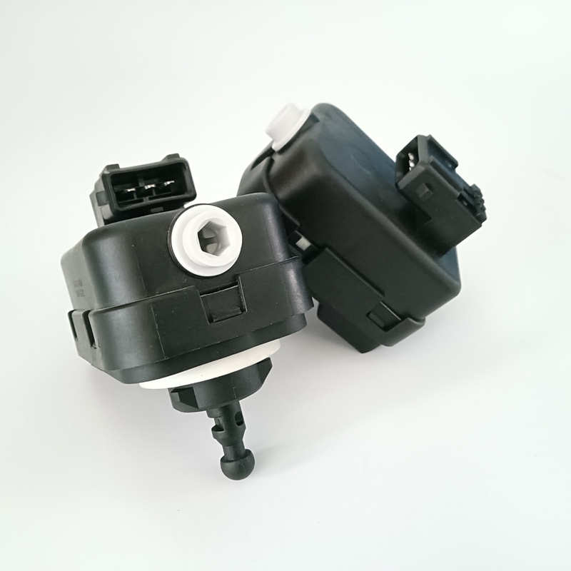 Wirtschaftlicher Auto-Scheinwerfer-waagerecht ausgerichtete Anpassungs-Bewegungsscheinwerfer-Regler-Motor 12V /24V